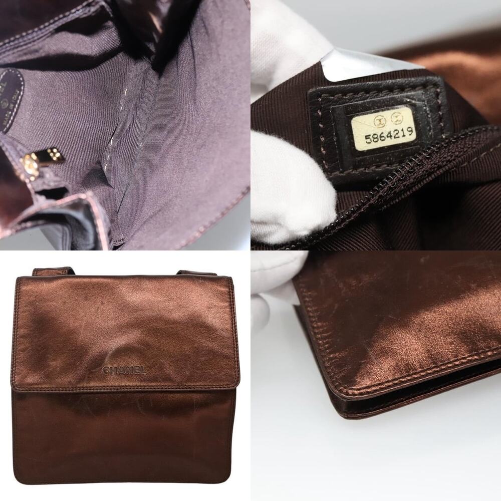 Chanel Classic Flap Shoulder Bag - Picture 5 of 7